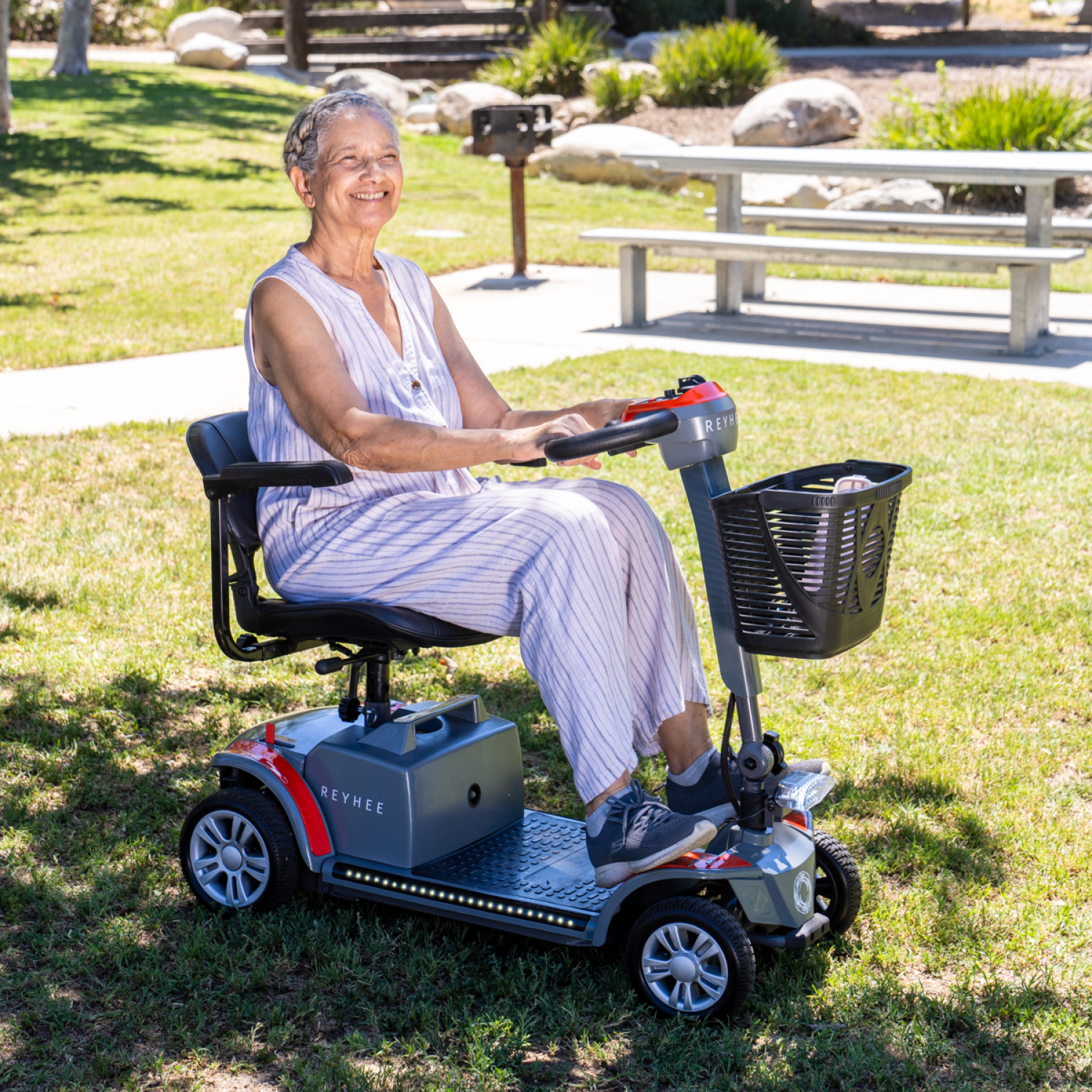 Reyhee Cruiser (R100) Electric Mobility Scooter